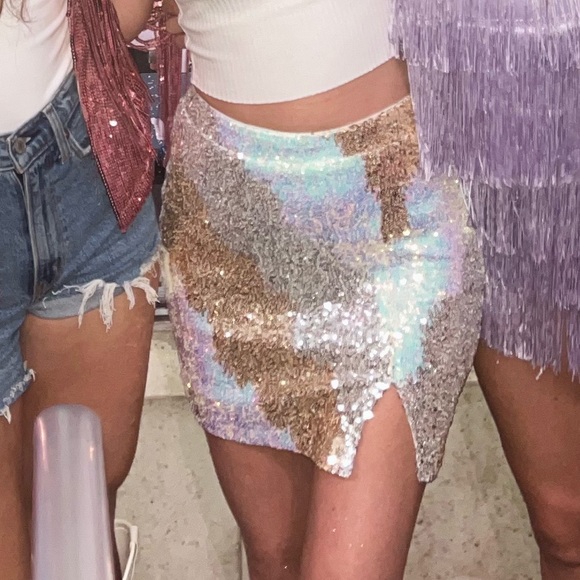 Genevieve 12th tribe multi sequin mini skirt - Picture 5 of 5